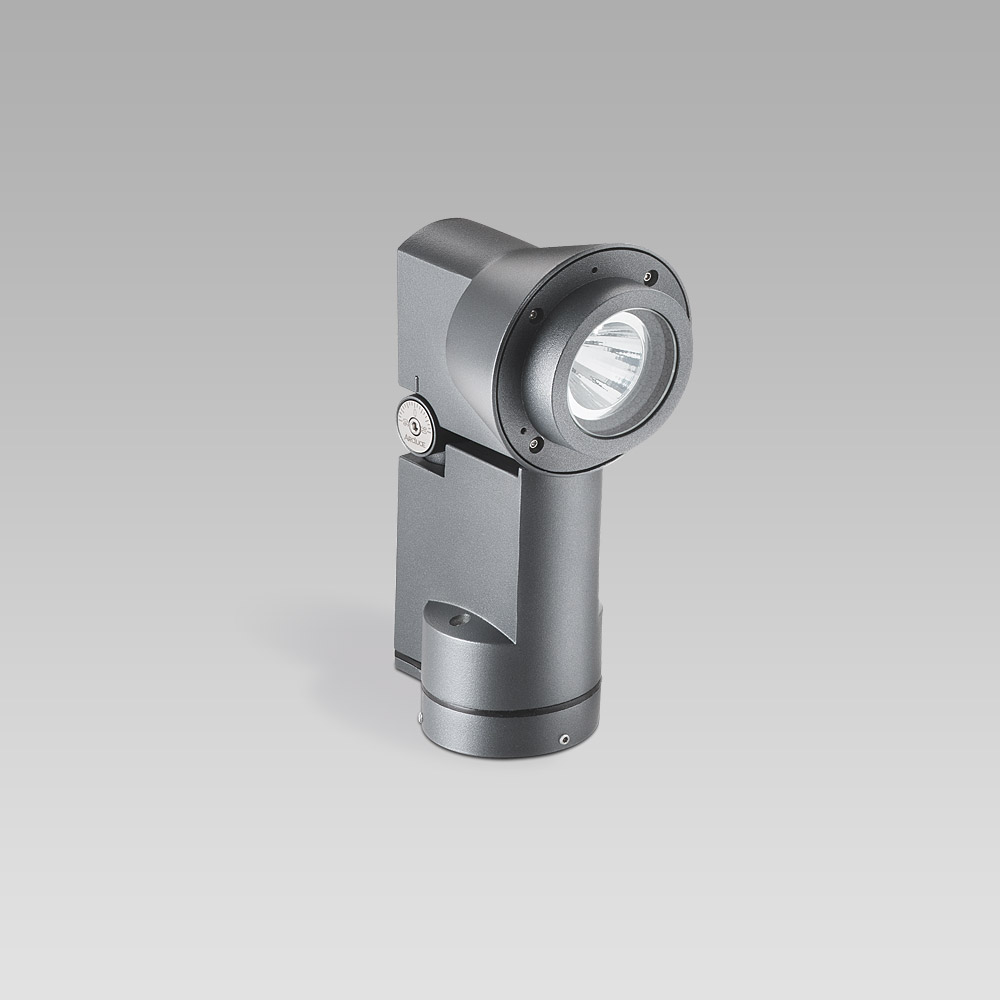 Outdoor floodlights Floodlight for outdoor lighting, resistant, highly versatile and compact. Perfect for facade lighting.