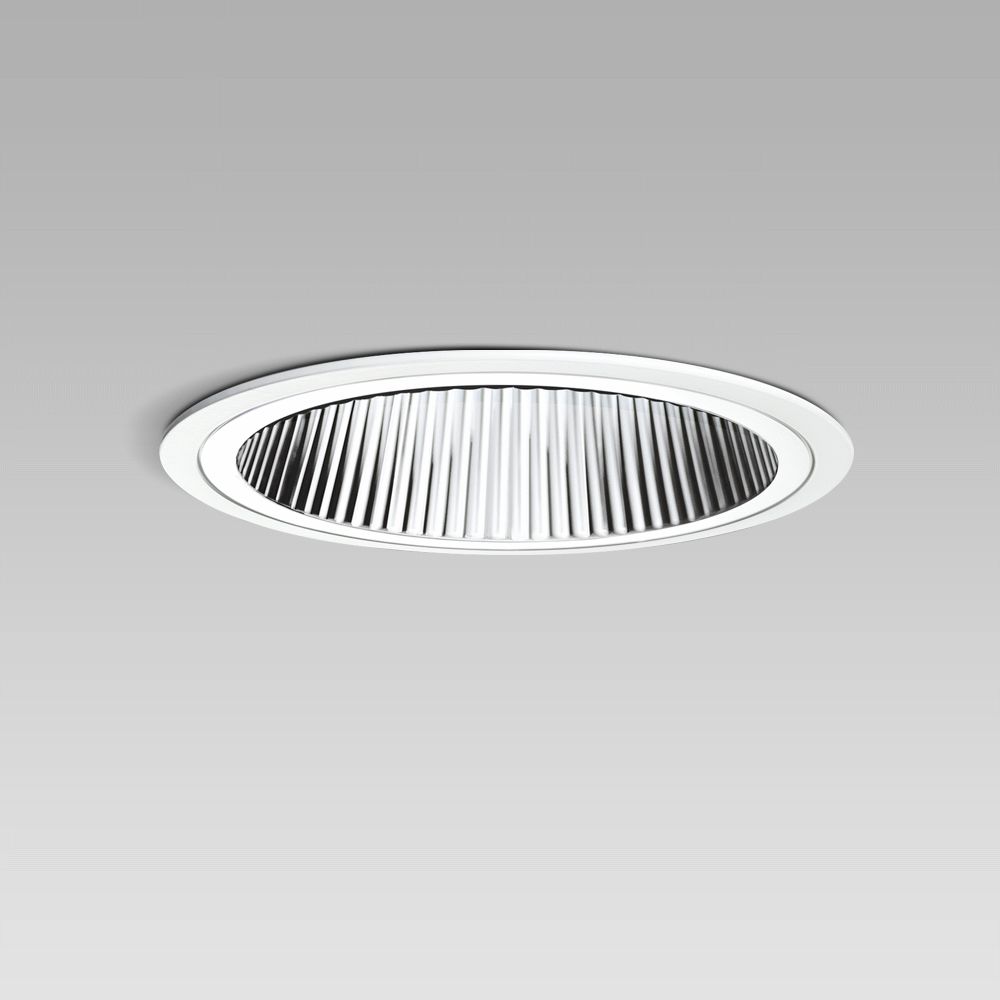 Ceiling recessed luminaire for indoor lighting with elegant round design, requiring a short installation depth, with metalized reflector and Professional LEDs